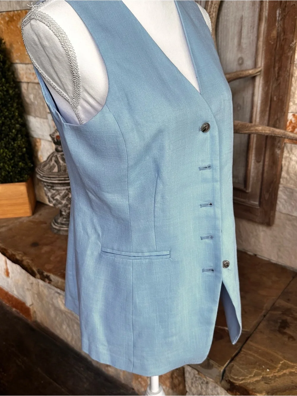Tahari Powder Blue Sleeveless Tailored Vest